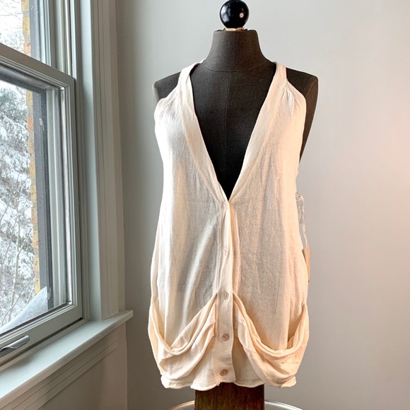 M. Rena Sweaters - NWT M. Rena pocket tank vest. Size Medium